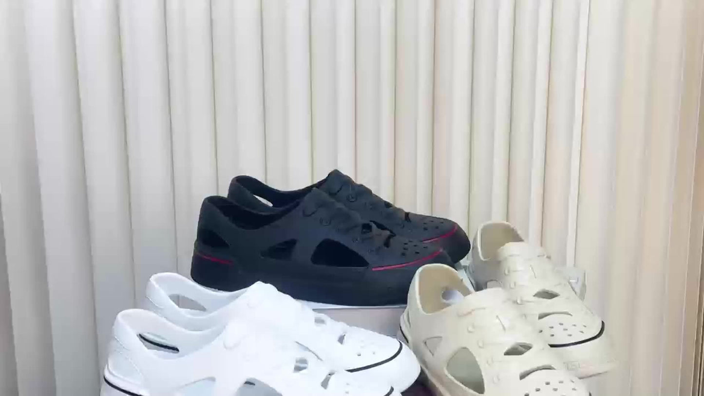Ultra-Light Water Shoes in Sneaker Style