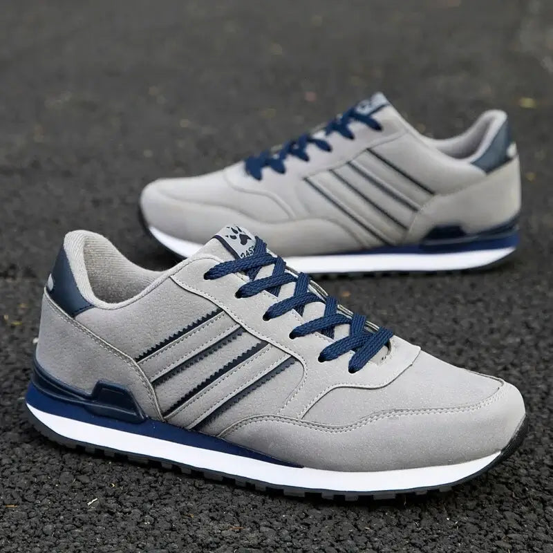 Men's Classic Everyday Sneakers