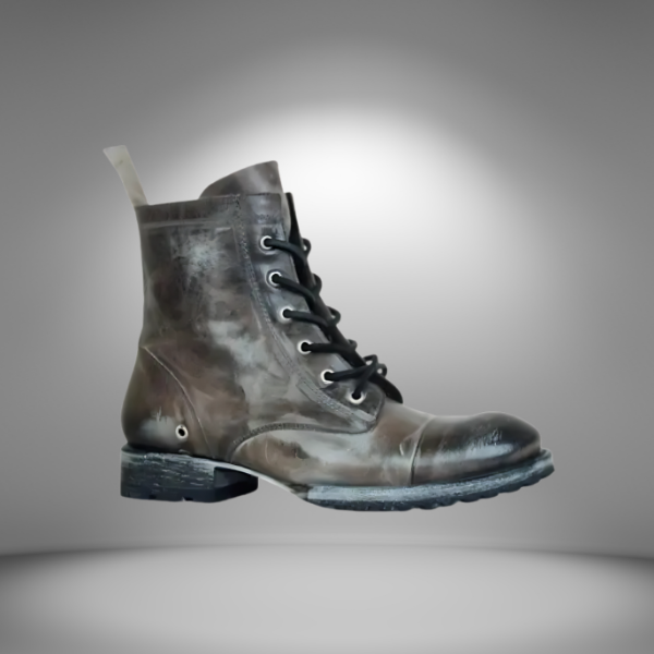 Men's Leather Ankle Boots in Vintage Western Style