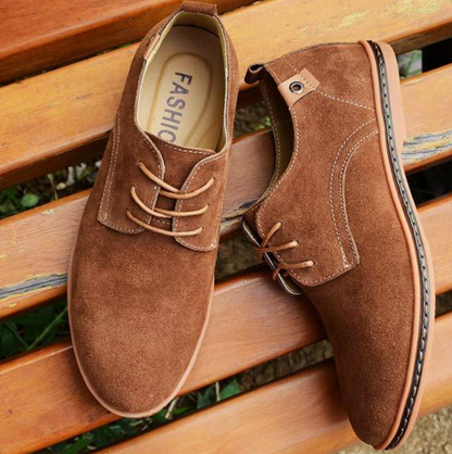 Men's Leather Shoes with Decorative Stitching