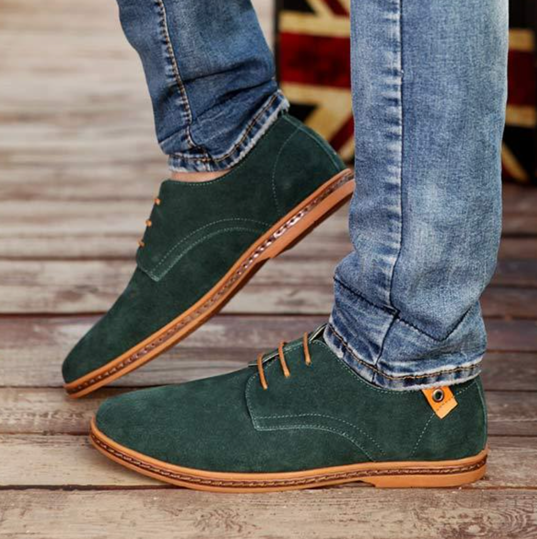 Men's Leather Shoes with Decorative Stitching