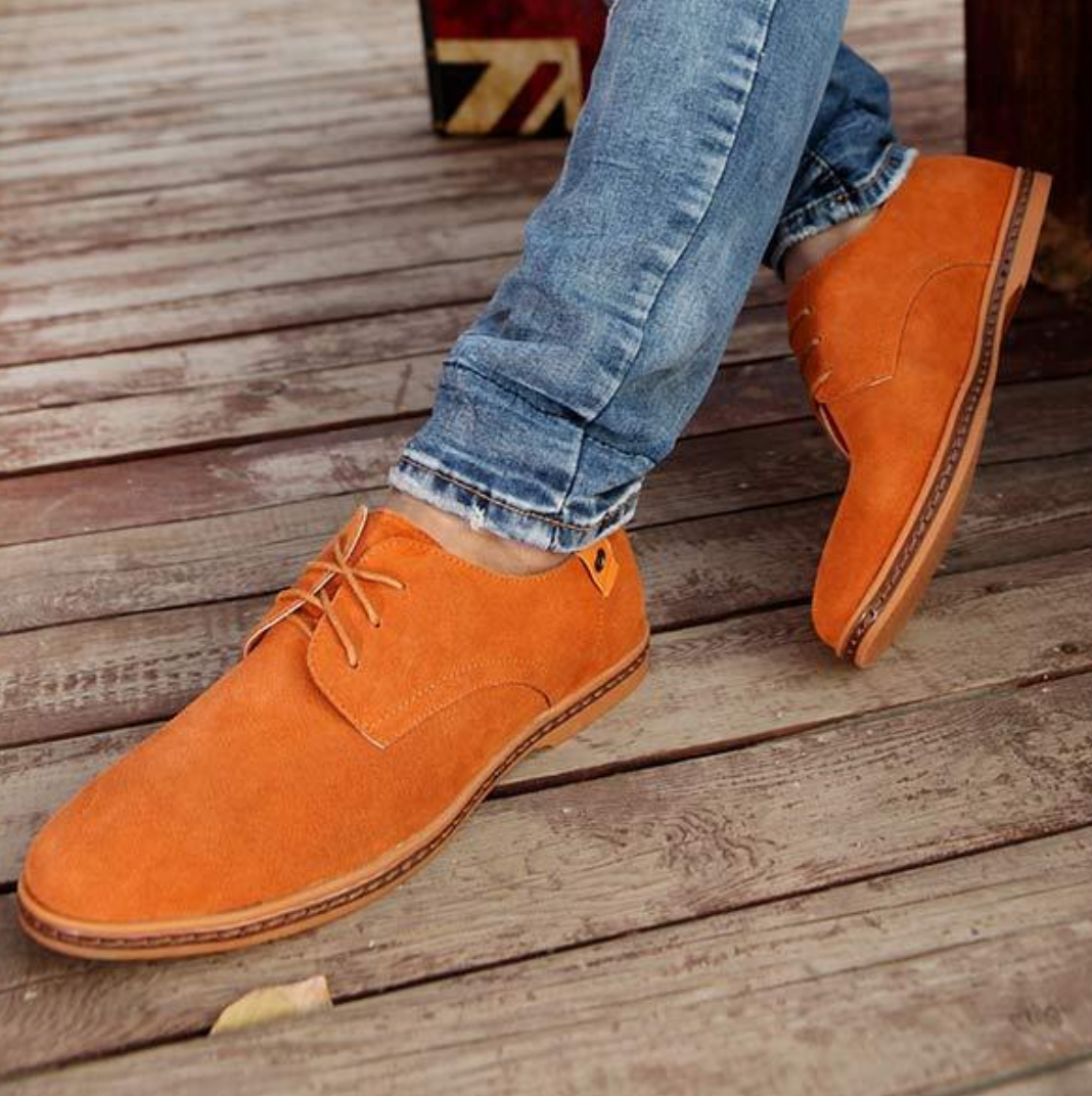 Men's Leather Shoes with Decorative Stitching
