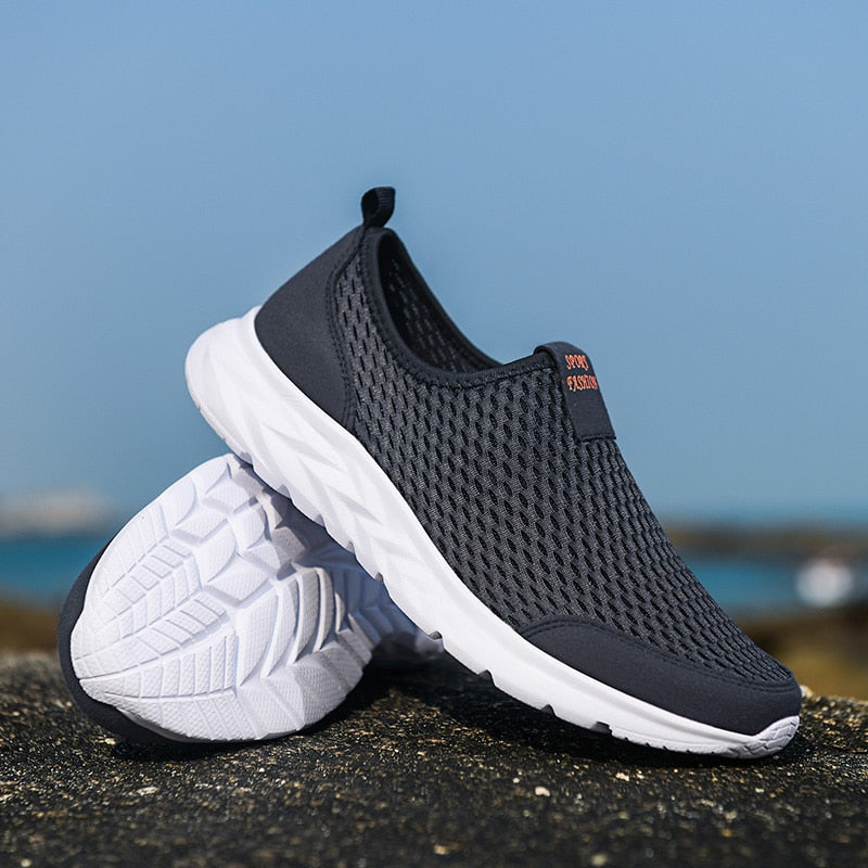 Men's Lightweight Slip-On Mesh Sneakers