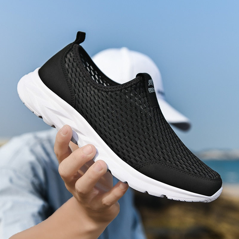 Men's Lightweight Slip-On Mesh Sneakers