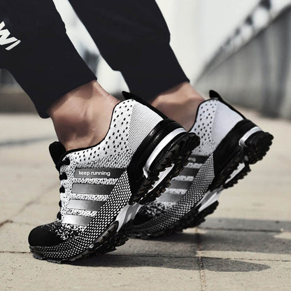 Men's Running Shoes with Reflective Details
