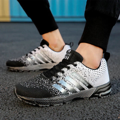 Men's Running Shoes with Reflective Details