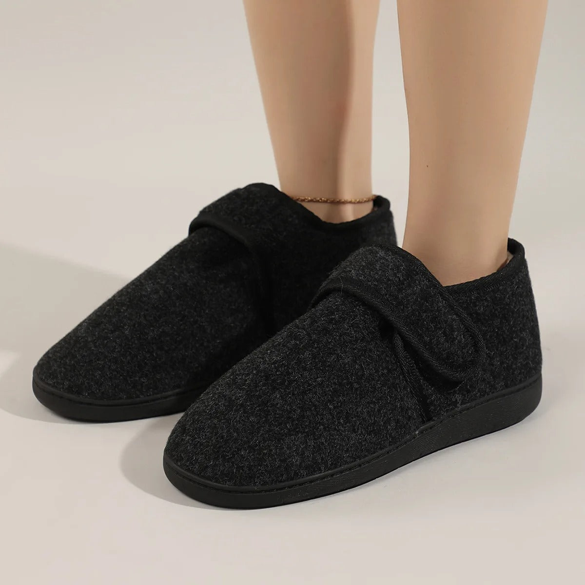 Men's Slippers with a Stable Ankle Strap