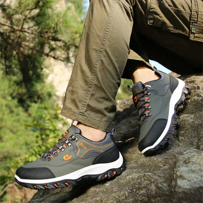 Men's Waterproof Outdoor Shoes with Good Grip