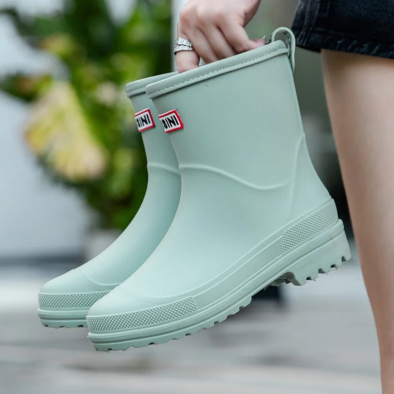 Women's Fashionable Rain Boots, Waterproof and Non-Slip