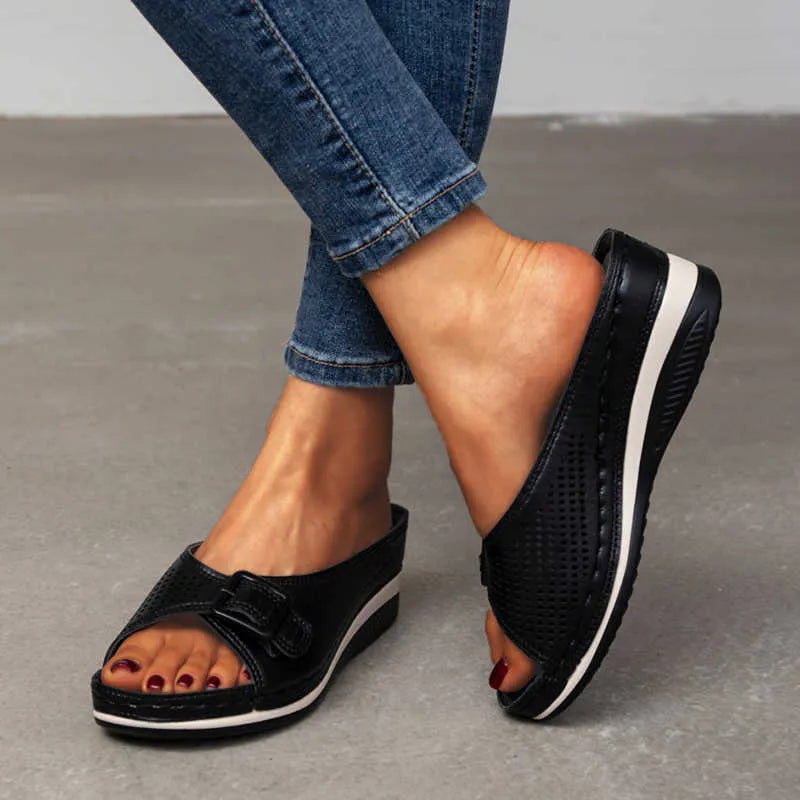 Women's Orthopedic Sandals with Adjustment and Soft Footbed
