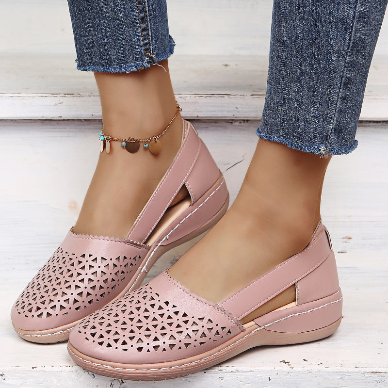 Women's Orthopedic Sandals with a Sturdy Heel
