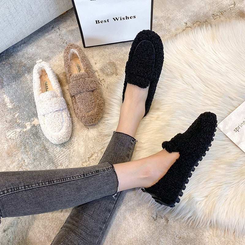 Women's Plush Everyday Slippers