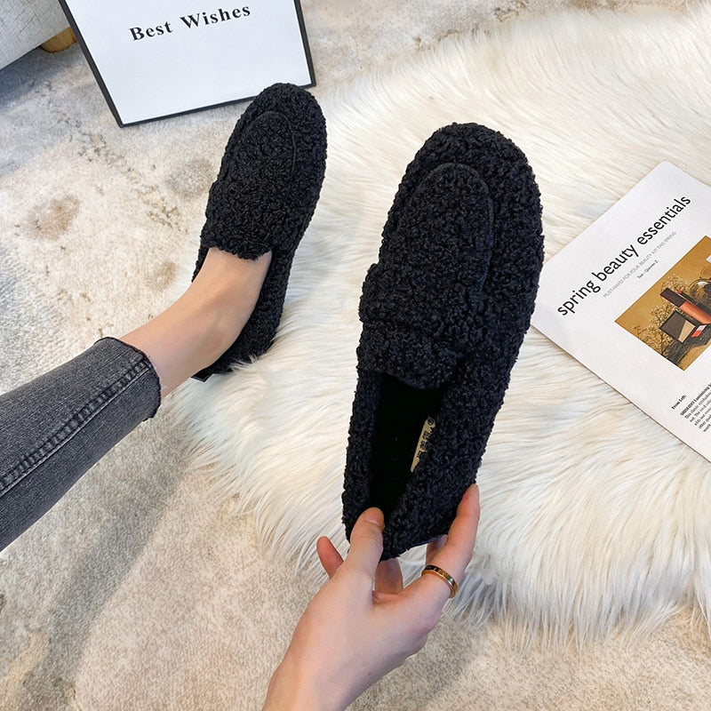 Women's Plush Everyday Slippers