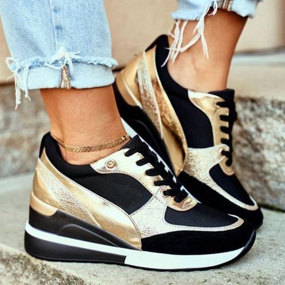Women's Sneakers with Reinforced Sole